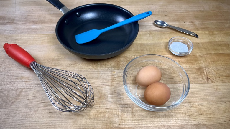 Cooking equipment and eggs