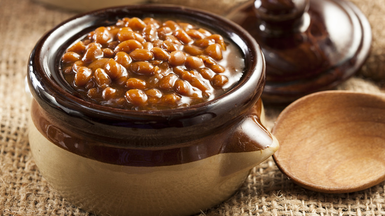 baked beans in a pot