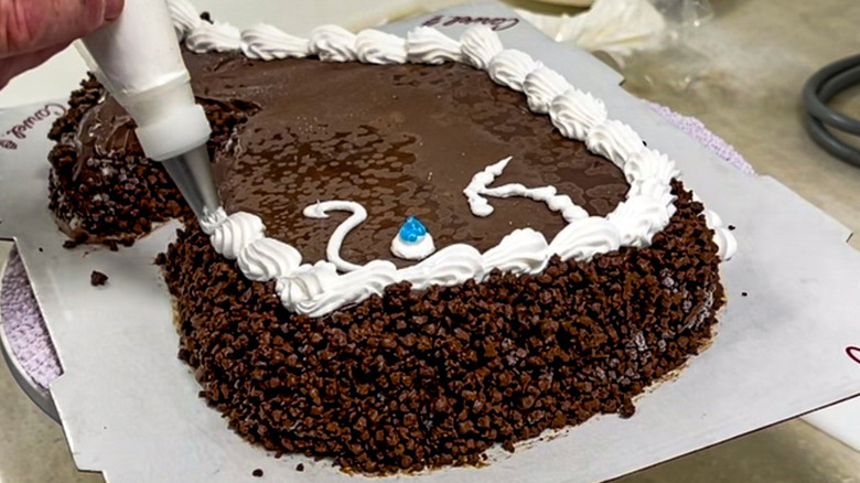 Fudgie the Whale cake being made