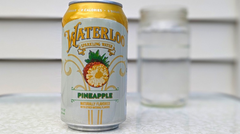 pineapple Waterloo can