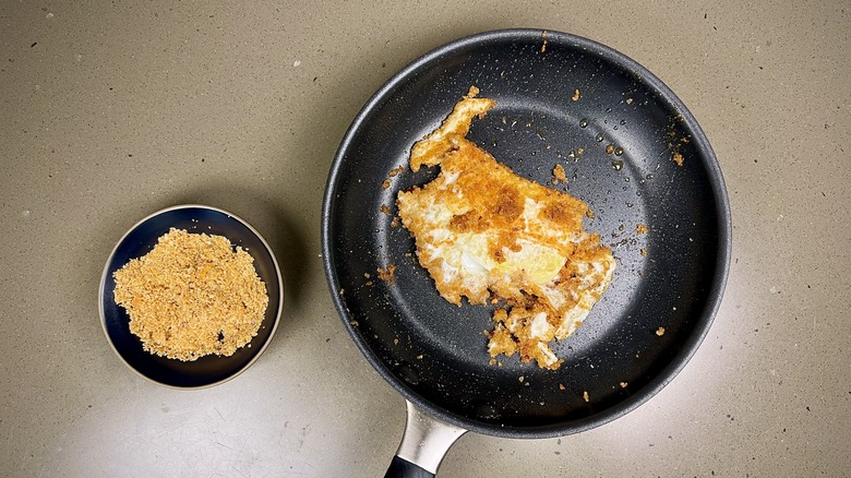 Egg fried in breadcrumbs