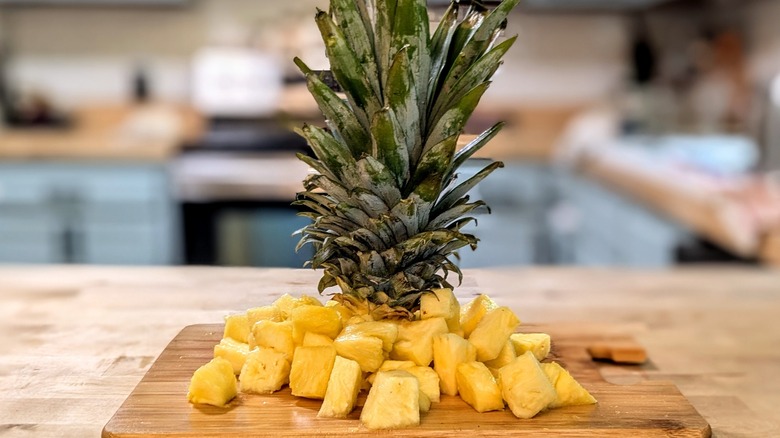 pineapple chunks with crown