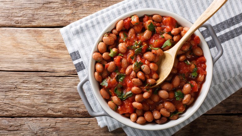 Cooked bowl of cranberry beans