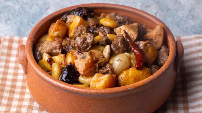 Turkish quince lamb stew