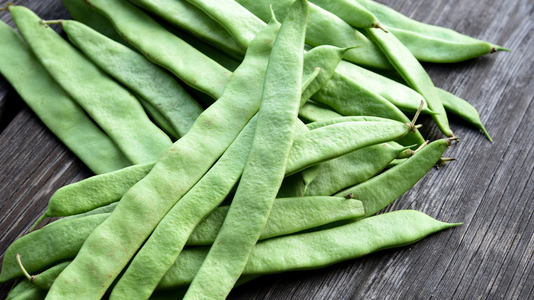 pile of romano beans