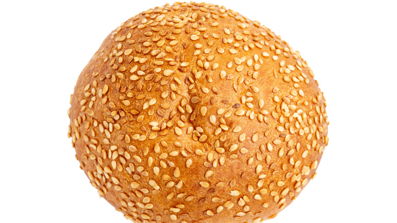 sesame seed garnished bun