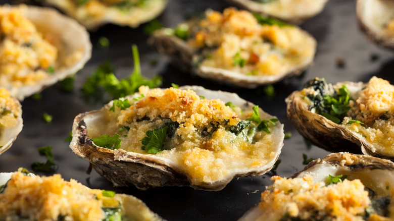 Plate of creamy oysters Rockefeller 