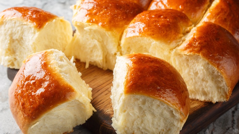 Fluffy pull-apart rolls on a cutting board