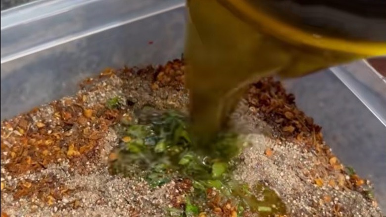Making beef bile dipping sauce
