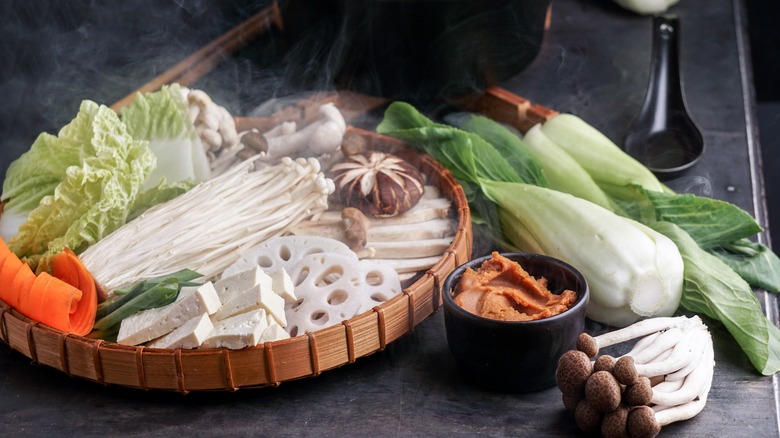 Steaming nabe ingredients 