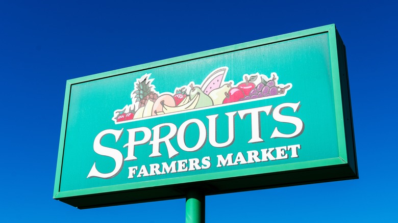 Sprouts signage