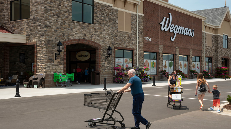 Wegmans shoppers