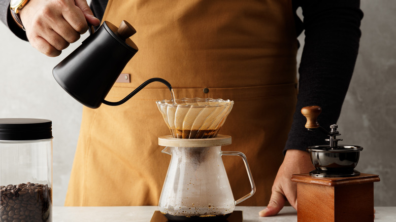 making pour over coffee