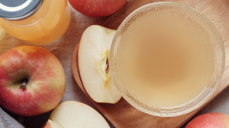 Raw apple cider vinegar