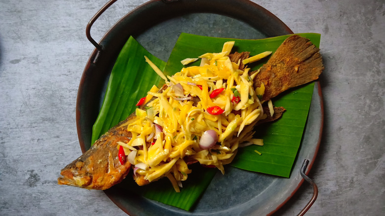 Fried whole barramundi 