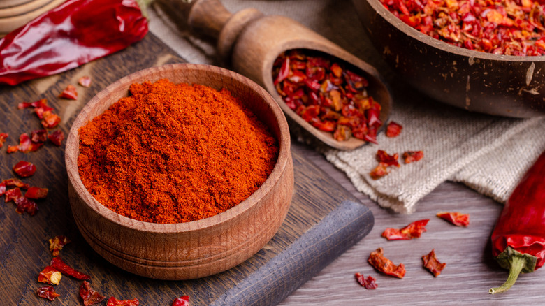 Dried pepper in bowl