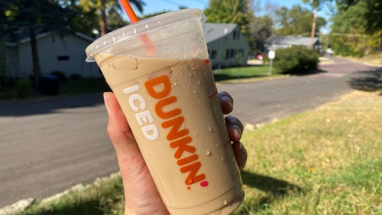 Dunkin' Dunkalatte