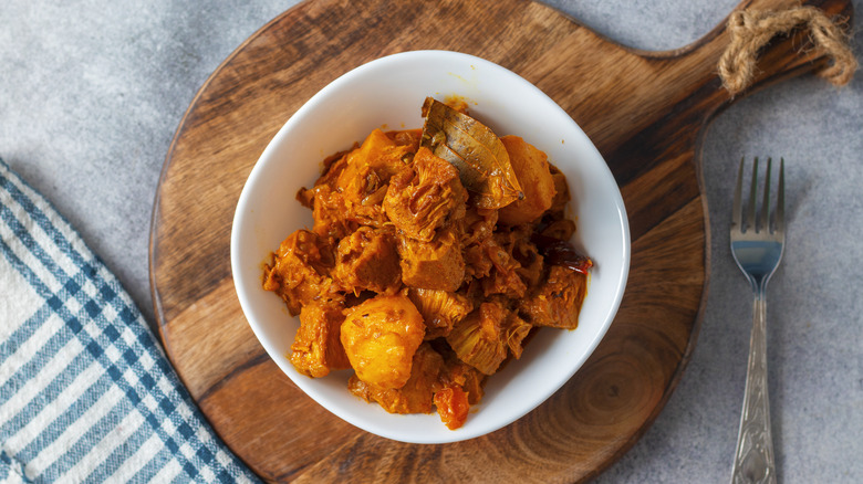 Indian jackfruit curry dish