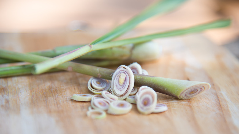 lemongrass finely sliced