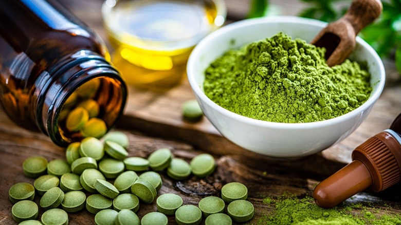 moringa powder and tablets