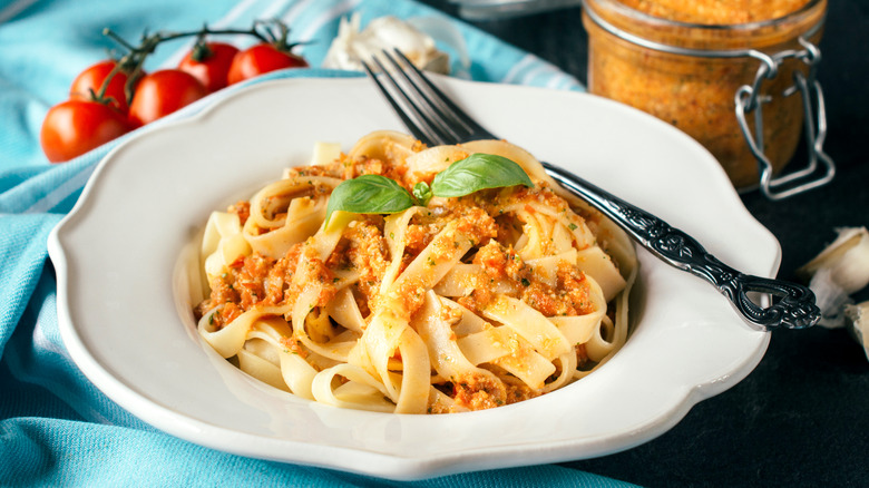 pasta with pesto alla trapanese