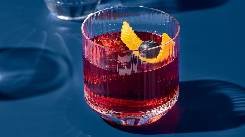 classic negroni cocktail