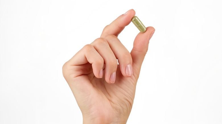 spirulina pill