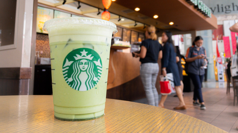 starbucks iced matcha latte