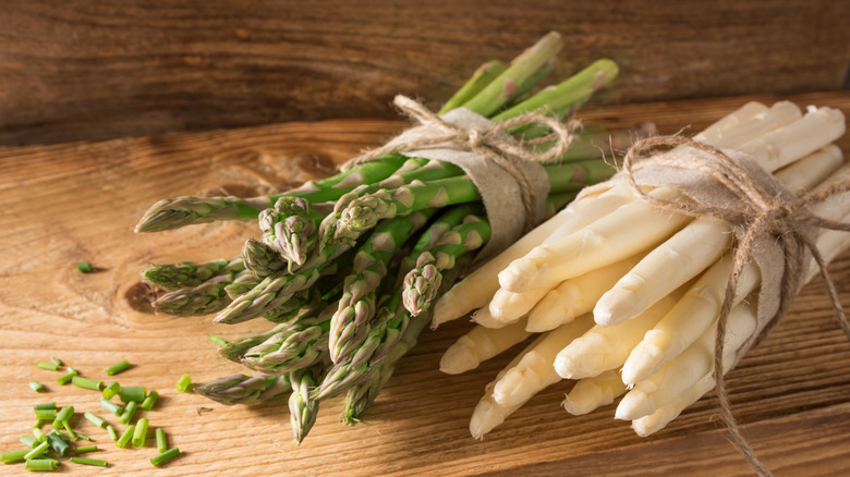 Bunches of white and green asparagus