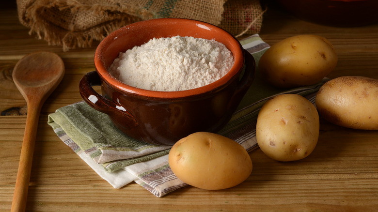 potato starch in a bowl