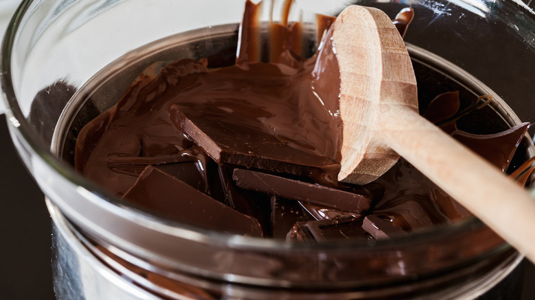 tempering dark chocolate in double boiler