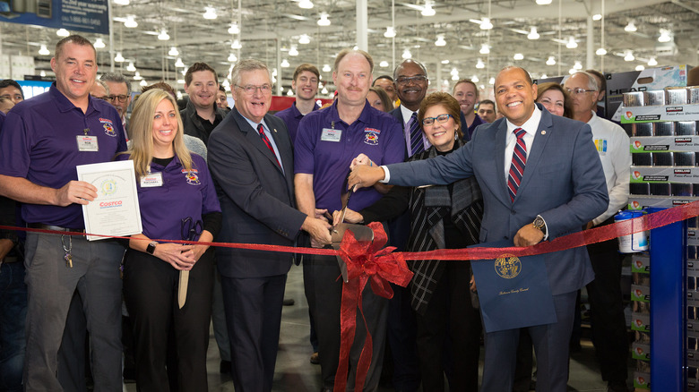 Costco employees ribbon cutting