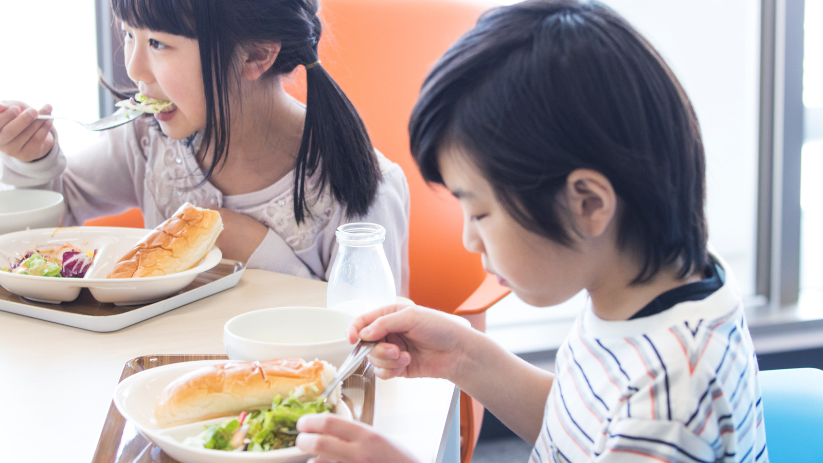 japanese kids eating