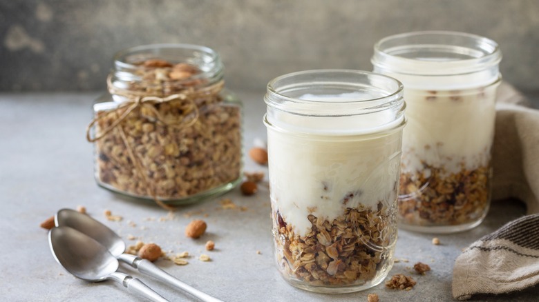 Yogurt parfaits 