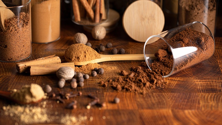 Cinnamon, allspice, clove, and nutmeg