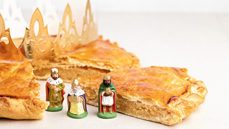 galette des rois with figurines