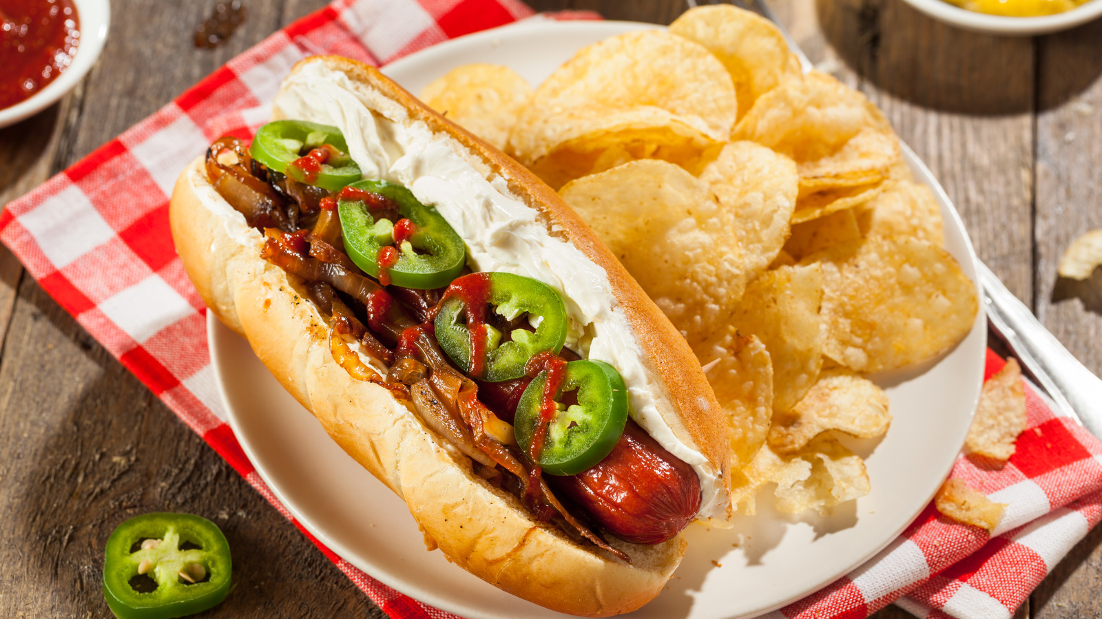 Is The Seattle Dog Baseball's Best Hotdog?! 