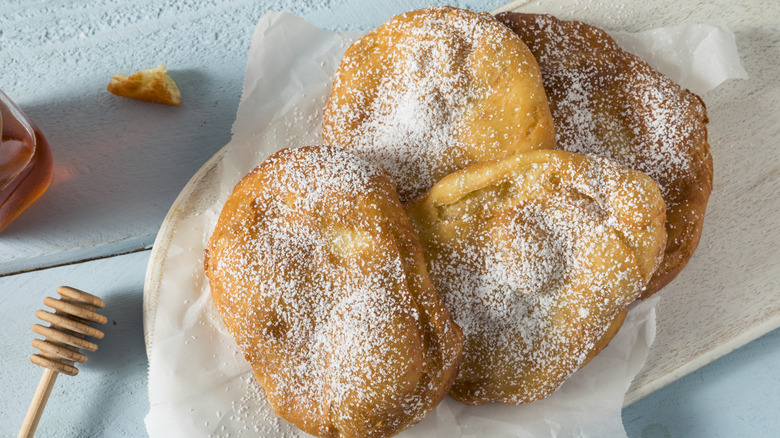 Utah scones with honey