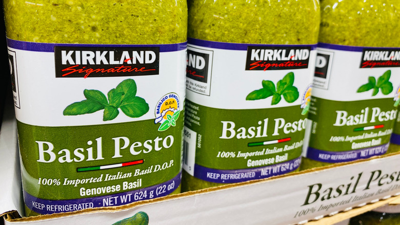 Costco Kirkland Signature pesto
