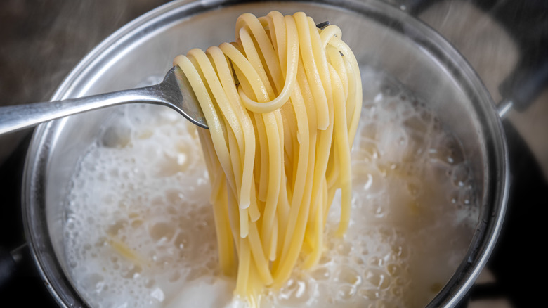 What The White, Plastic Looking Film On Top Of Pasta Water Really Is