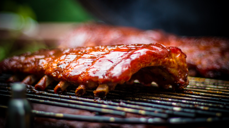 BBQ ribs on the grill