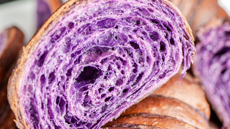 ube croissant