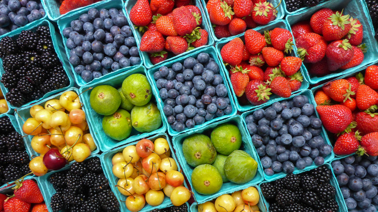 farmer's market fruit