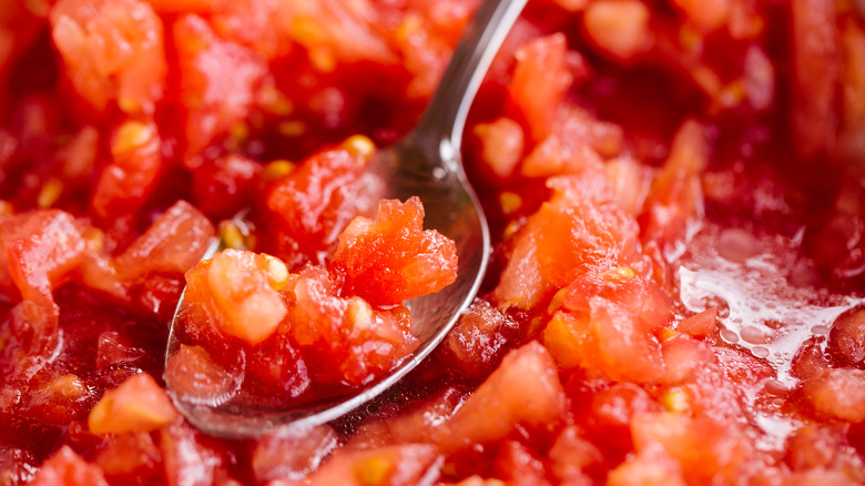 What You Should Know Before Buying Canned Crushed Tomatoes   Crushed Tomatoes Can Be Wildly Unpredictable 1658256639 