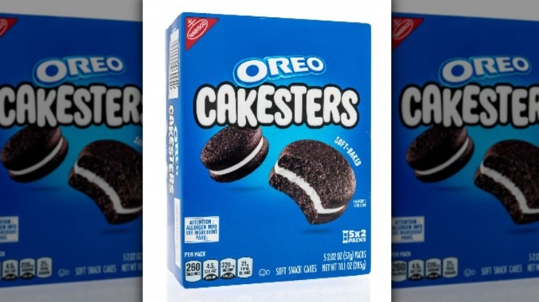 box of oreo cakesters