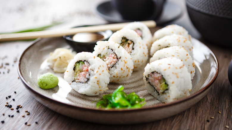 Plate of California rolls