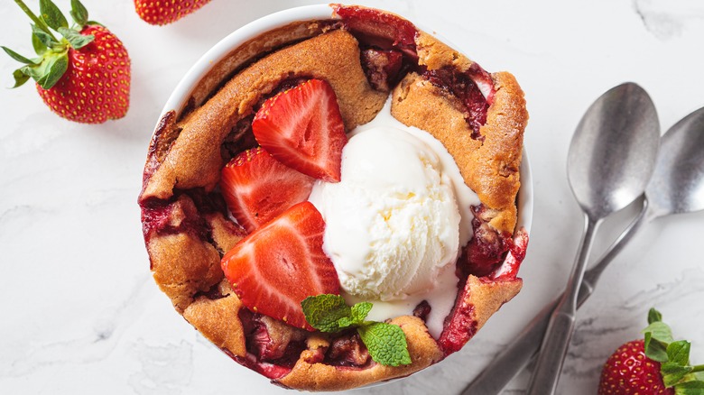 strawberry cobbler with cakey topping