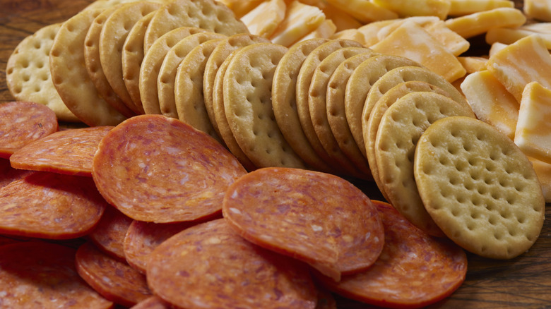 pepperoni with crackers and cheese