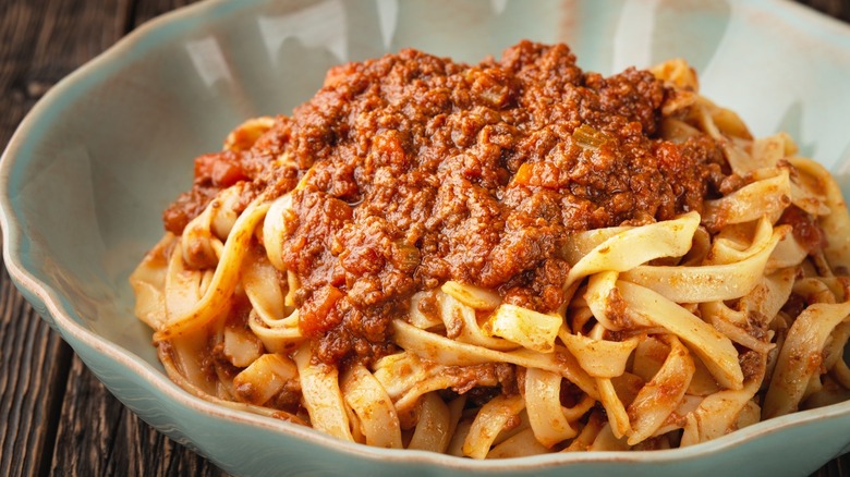 fettuccine bolognese