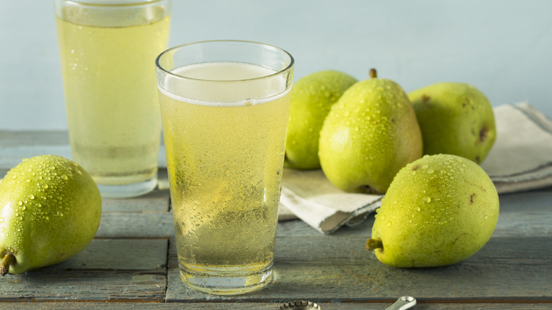 pear cider and fresh pears